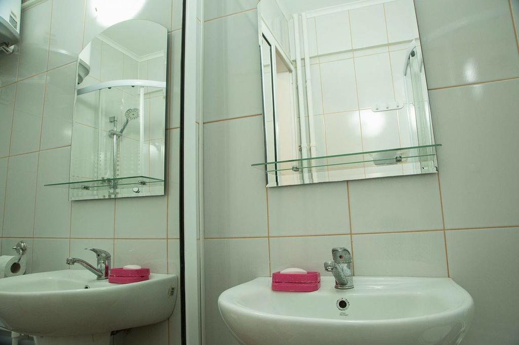 Belle Studio Apartment Galati Bagian luar foto